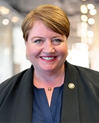 Leslie Hunt